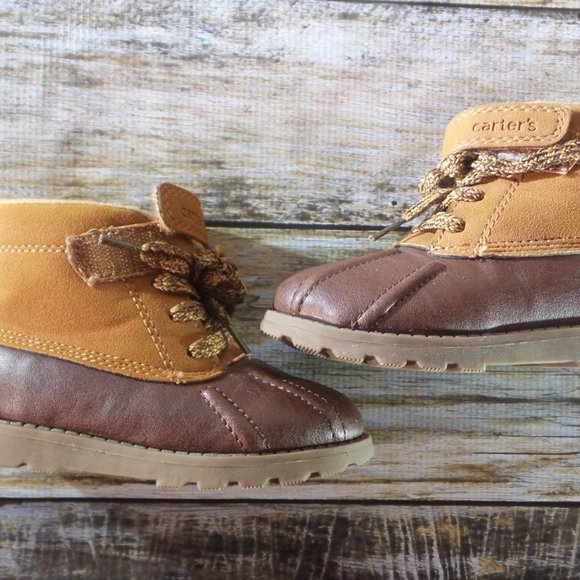 *SOLD* Carter's Little Kid Casual Boots - Picture 2 of 8